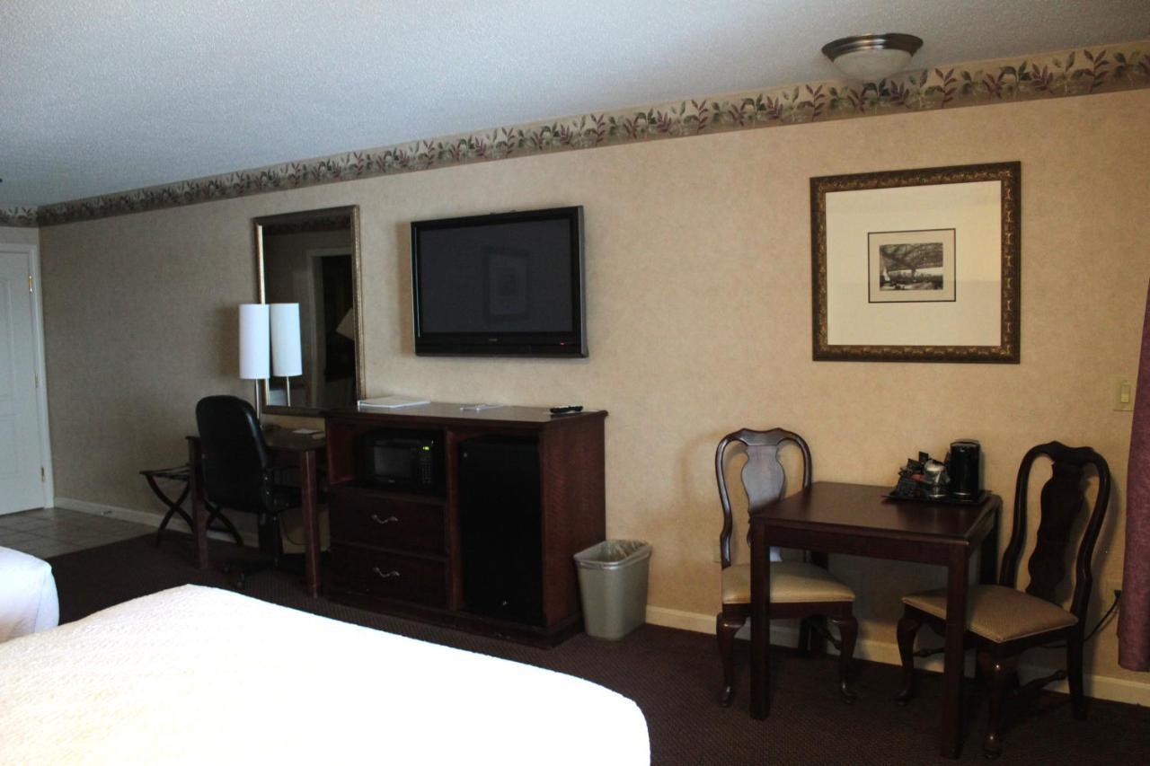 Shiretown Inn & Suites Houlton Kültér fotó