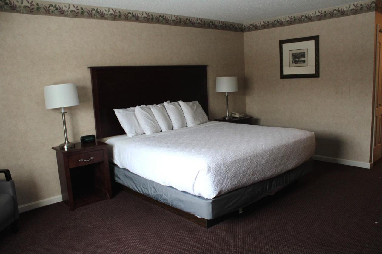 Shiretown Inn & Suites Houlton Kültér fotó
