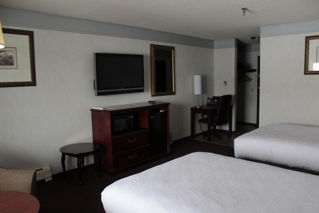 Shiretown Inn & Suites Houlton Kültér fotó